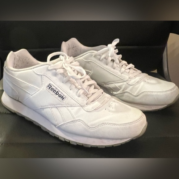 Reebok Classic - Picture 2 of 6